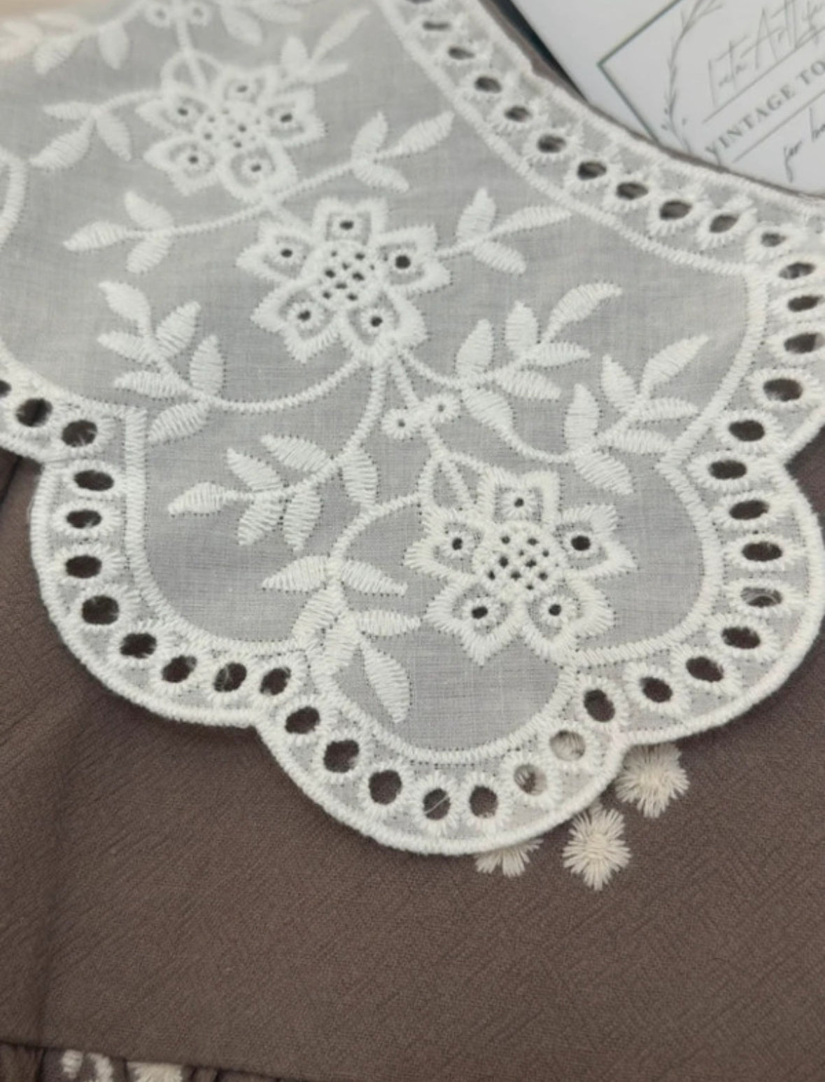 Snowflakes brun